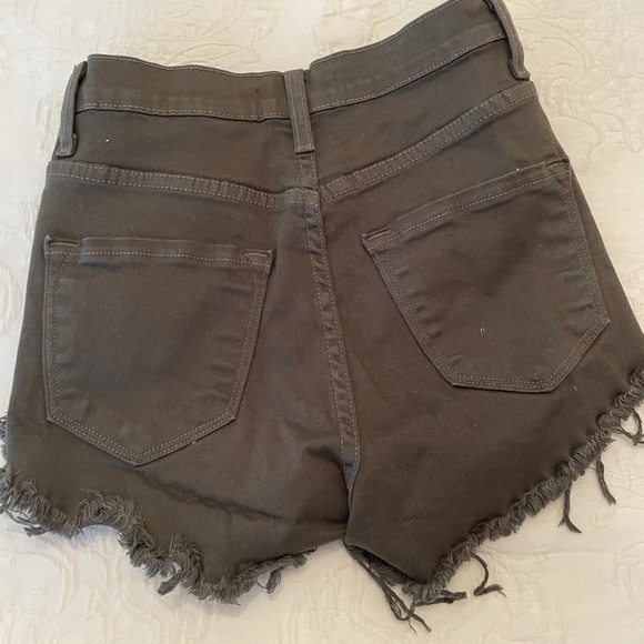 VIBRANT High Rise Shorts - Picture 3 of 3